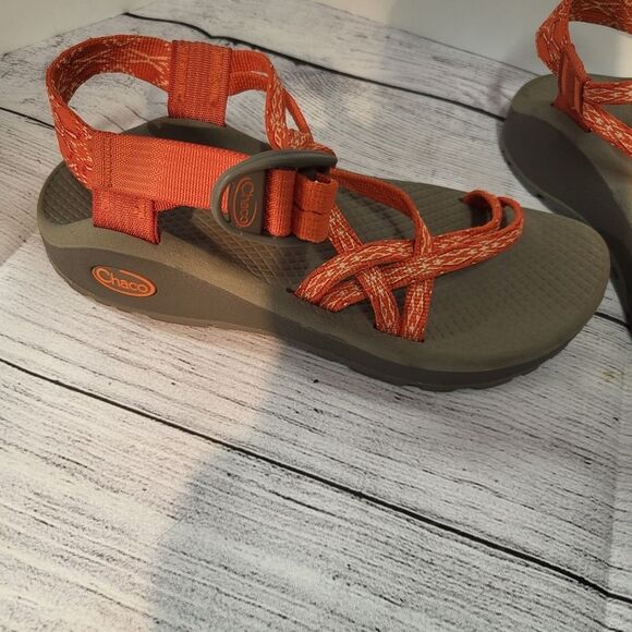 Chaco Womens Sandals Size 5 Orange Print Straps Gray Sole Adjustable  Closure‎ - Picture 8 of 8